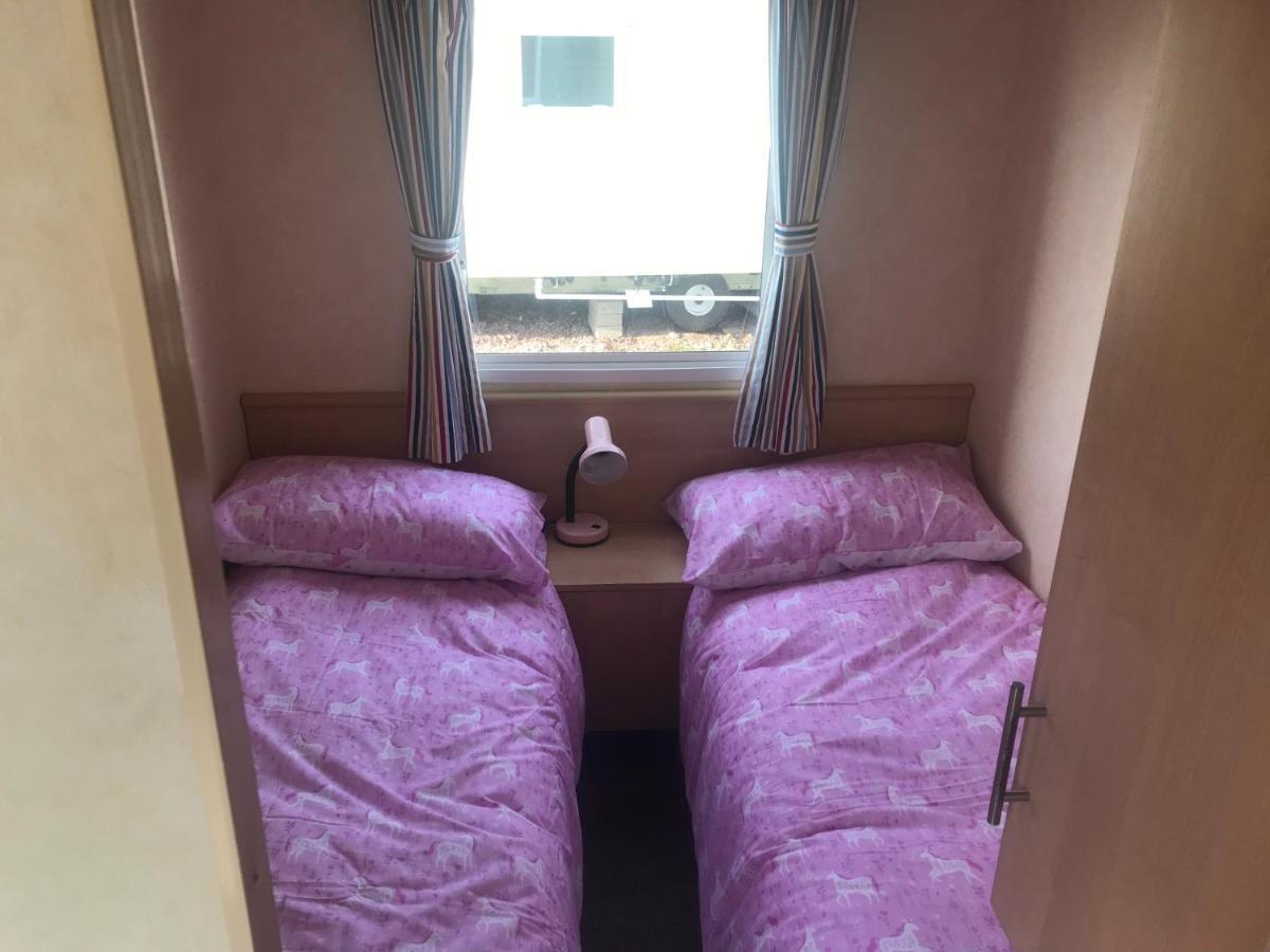 Caravan 50. Nairn lochloy holiday park Exterior foto